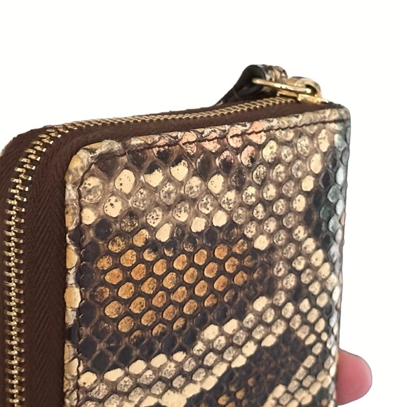 ❌SOLD❌ GUCCI Rare Multicolor Python GG Marmont Zip Wallet W/Box & Dust Bag - Picture 10 of 15